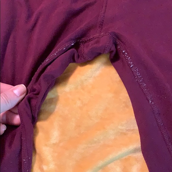 Maroon crop leggings - Picture 4 of 4